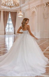 A-Line V-neck Spaghetti Straps Tulle Lace Open Back Long Wedding Dresses